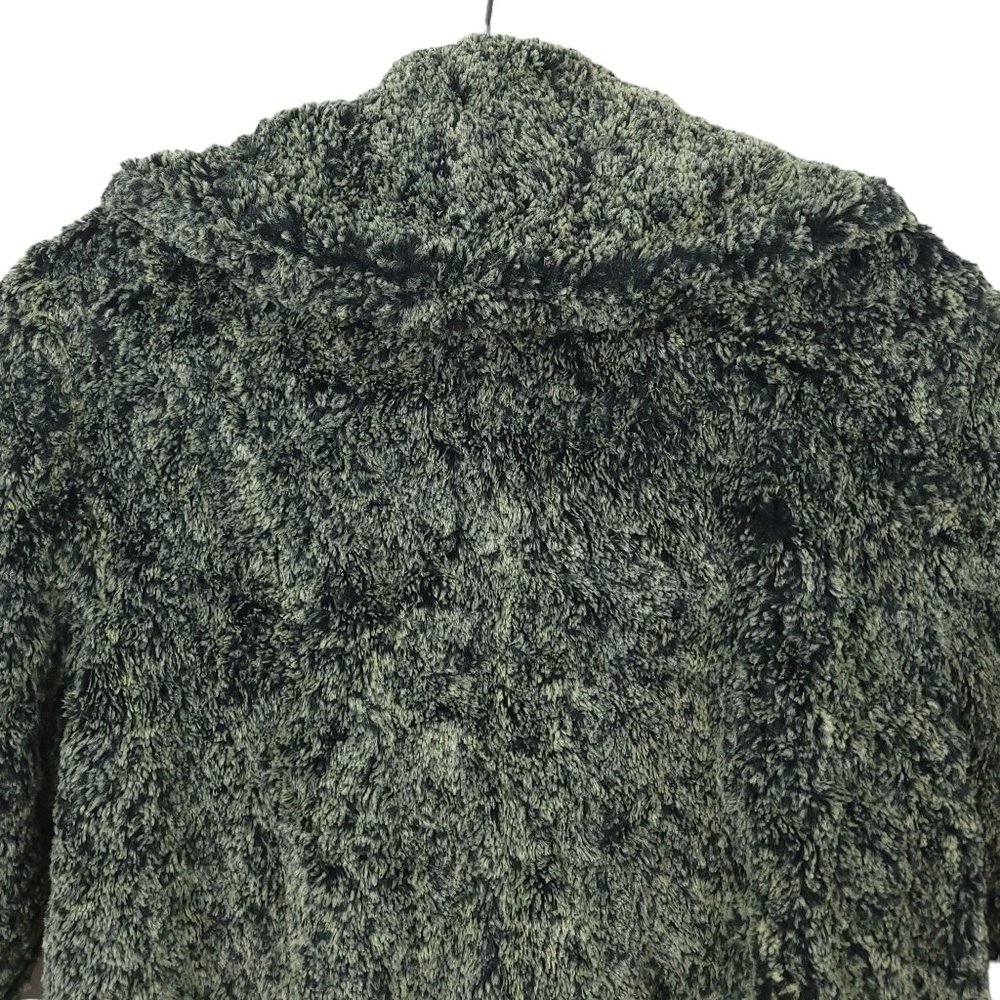 Cabi Chinchilly Faux Fur 3 Button Lined Jacket Womens S Gray Black Long Sleeve - Picture 13 of 16
